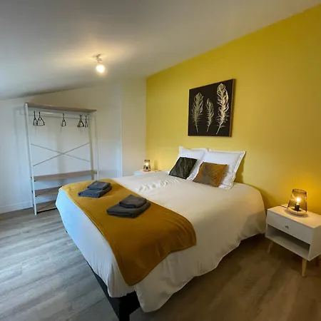 Spacieux En Vendée Avec Piscine Chauffée - Fr-1-426-596 Soullans