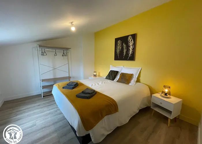 Spacieux En Vendee Avec Piscine Chauffee - Fr-1-426-596 Soullans